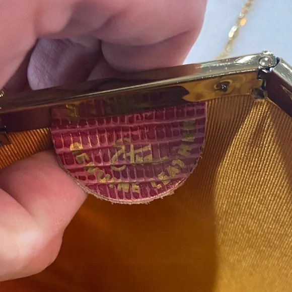 Vintage ETRA Elegant Leather Hand Bag Purse Clutch Bordeaux Goldtone Chain ✨ - Picture 8 of 11